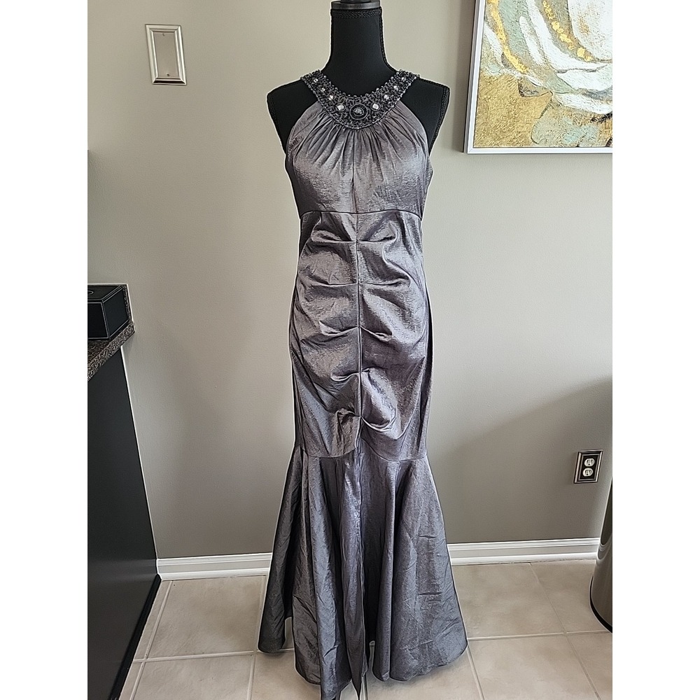 R & M Richards Beaded Long Evening Dress Womens Mermaid Fishtail Hem Gray Size 6